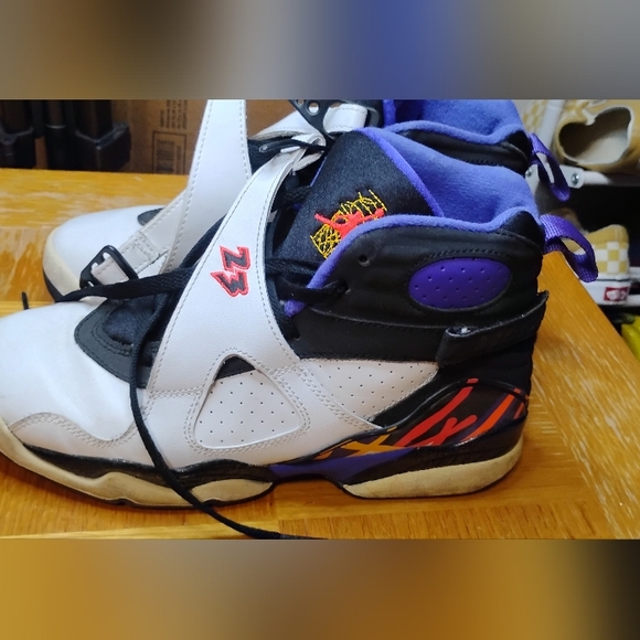 Nike Air Jordan 8 Retro ‘Three-Peat’ Youth Size 5Y  305368-142 - Picture 10 of 12